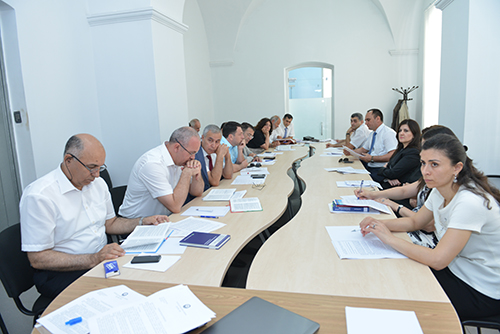 “İNZIBATİ PROSESDƏ HAKİMLƏRİN İŞ METODİKASININ SƏMƏRƏLİLİYİNİN ARTIRILMASI” MÖVZUSUNDA HAKİMLƏR ÜÇÜN TƏLİMÇİLƏRİN TƏLİMİ KEÇİRİLMİŞDİR