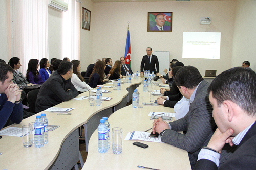 ƏDLİYYƏ NAZİRLİYİNİN ƏDLİYYƏ AKADEMİYASINDA HÜQUQŞÜNASLAR ÜÇÜN  “AZƏRBAYCAN RESPUBLİKASINDA MÜQAVİLƏ HÜQUQUNUN PROBLEMLƏRİ” MÖVZUSUNDA SEMİNAR KEÇİRİLMİŞDİR