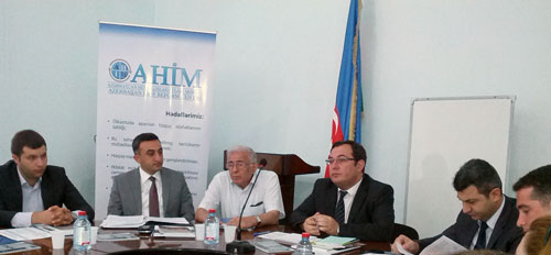 ƏDLİYYƏ AKADEMİYASINDA VƏKİLLƏR VƏ MƏHKƏMƏ APARATI İŞÇİLƏRİ ÜÇÜN SEMİNAR KEÇİRİLİB