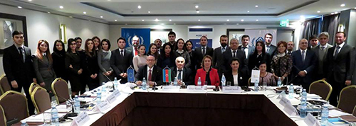 BİRLƏŞMİŞ MİLLƏTLƏR TƏŞKİLATININ QAÇQINLAR ÜZRƏ ALİ KOMİSSARLIĞININ TƏŞKİLATÇILIĞI İLƏ TƏLİM KEÇİRİLİB