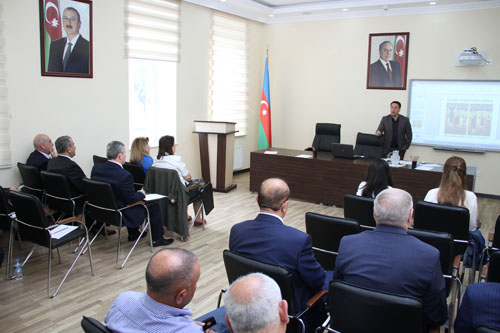 ƏDLİYYƏ AKADEMİYASINDA HAKİMLƏR ÜÇÜN İXTİSASARTIRMA KURSU KEÇİRİLİB