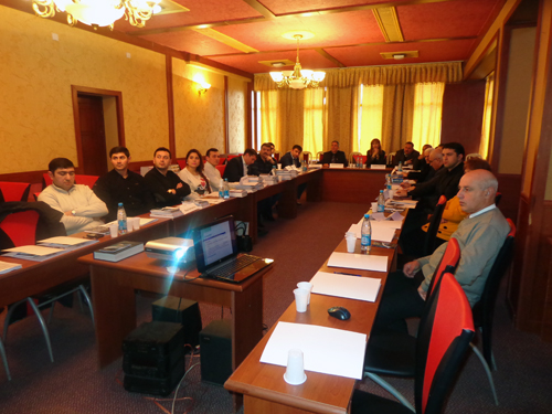 ƏDLİYYƏ AKADEMİYASI VƏKİLLƏR ÜÇÜN TƏLİMLƏR KEÇİRİB