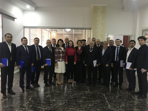 BEYNƏLXALQ MİQRASİYA TƏŞKİLATI VƏ ƏDLİYYƏ AKADEMİYASININ TƏŞKİLATÇILIĞI İLƏ HAKİMLƏR ÜÇÜN SİLSİLƏ TƏLİMLƏR KEÇİRİLİR