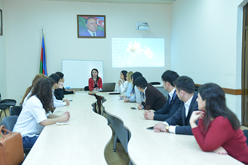 ƏDLİYYƏ AKADEMİYASINDA ASAN KÖNÜLLÜLƏRİ ÜÇÜN NÖVBƏTİ TƏLİM TƏŞKİL EDİLİB