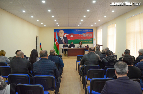 BAKIDA VƏ REGİONLARDA BƏLƏDİYYƏLƏR ÜÇÜN TƏDRİS KURSLARI KEÇİRİLİR.