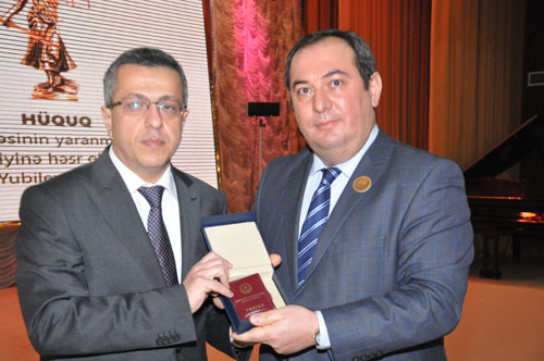 BDU-NUN HÜQUQ FAKÜLTƏSİNİN 90 İLLİK YUBİLEYİNDƏ FAKÜLTƏNİN ƏDLİYYƏ NAZİRLİYİ İLƏ ƏMƏKDAŞLIĞI XÜSUSİ VURĞULANIB