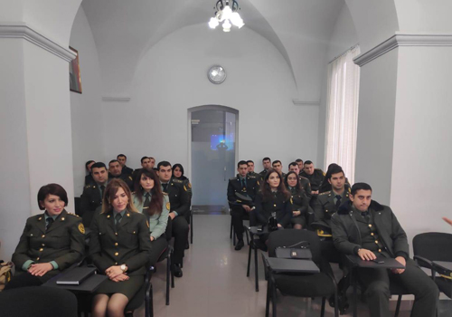 PENİTENSİAR XİDMƏTİN ƏMƏKDAŞLARI ÜÇÜN TƏLİM KEÇİRİLİB