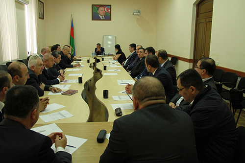 ƏDLİYYƏ AKADEMİYASINDA HAKİMLƏR ÜÇÜN NÖVBƏTİ TƏDRİS KURSU KEÇİRİLMİŞDİR