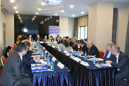 AVROPA İNSAN HÜQUQLARI KONVENSİYASININ 13-CÜ MADDƏSİ İLƏ BİRGƏ GÖTÜRÜLMƏKLƏ KONVENSİYANIN 2-Cİ VƏ 3-CÜ MADDƏLƏRİ” MÖVZUSUNDA TƏLİM KEÇİRİLMİŞDİR