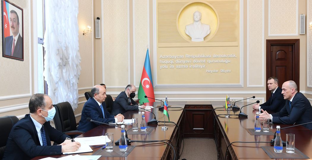 Azərbaycanın Məhkəmə-Hüquq İslahatlarına Böyük Maraq Göstərilir