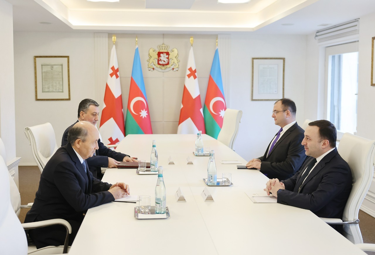 Azərbaycanın Ədliyyə Naziri Gürcüstanın Baş Naziri ilə Görüşüb
