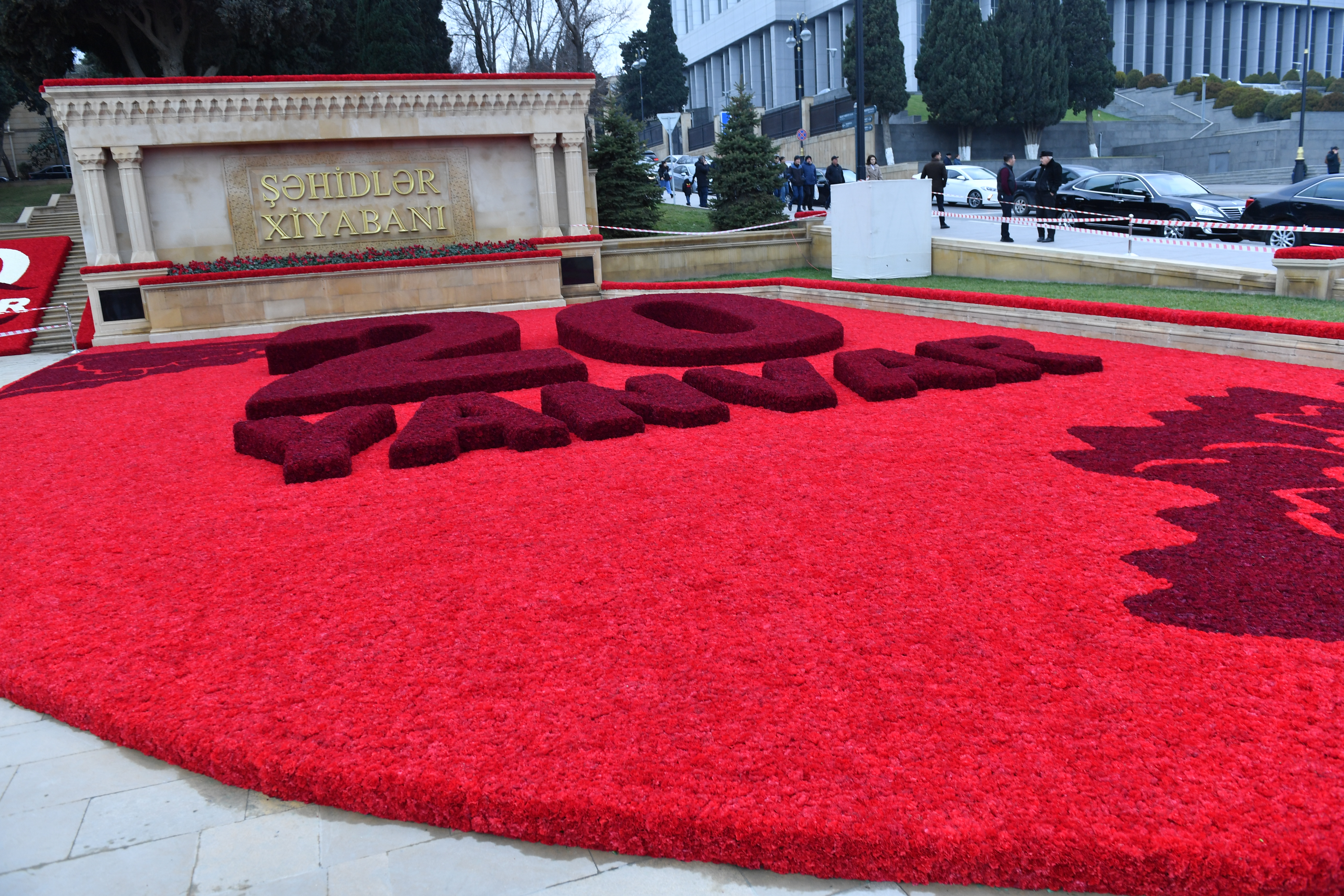 Ədliyyə işçiləri şəhidlərimizin xatirəsini ehtiramla yad ediblər