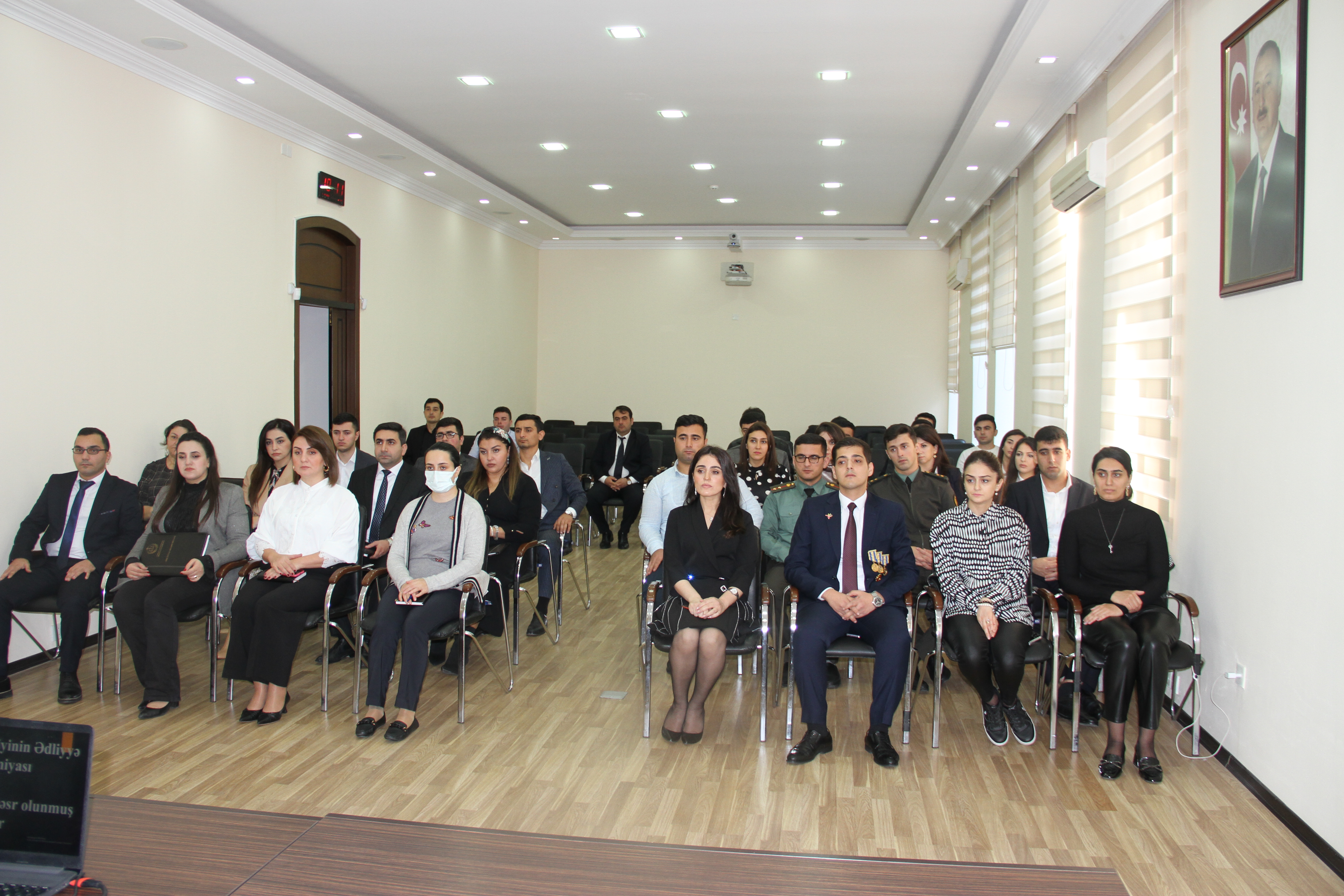 Ədliyyə Akademiyasında Zəfər Gününə Həsr Olunmuş Tədbir Keçirilmişdir