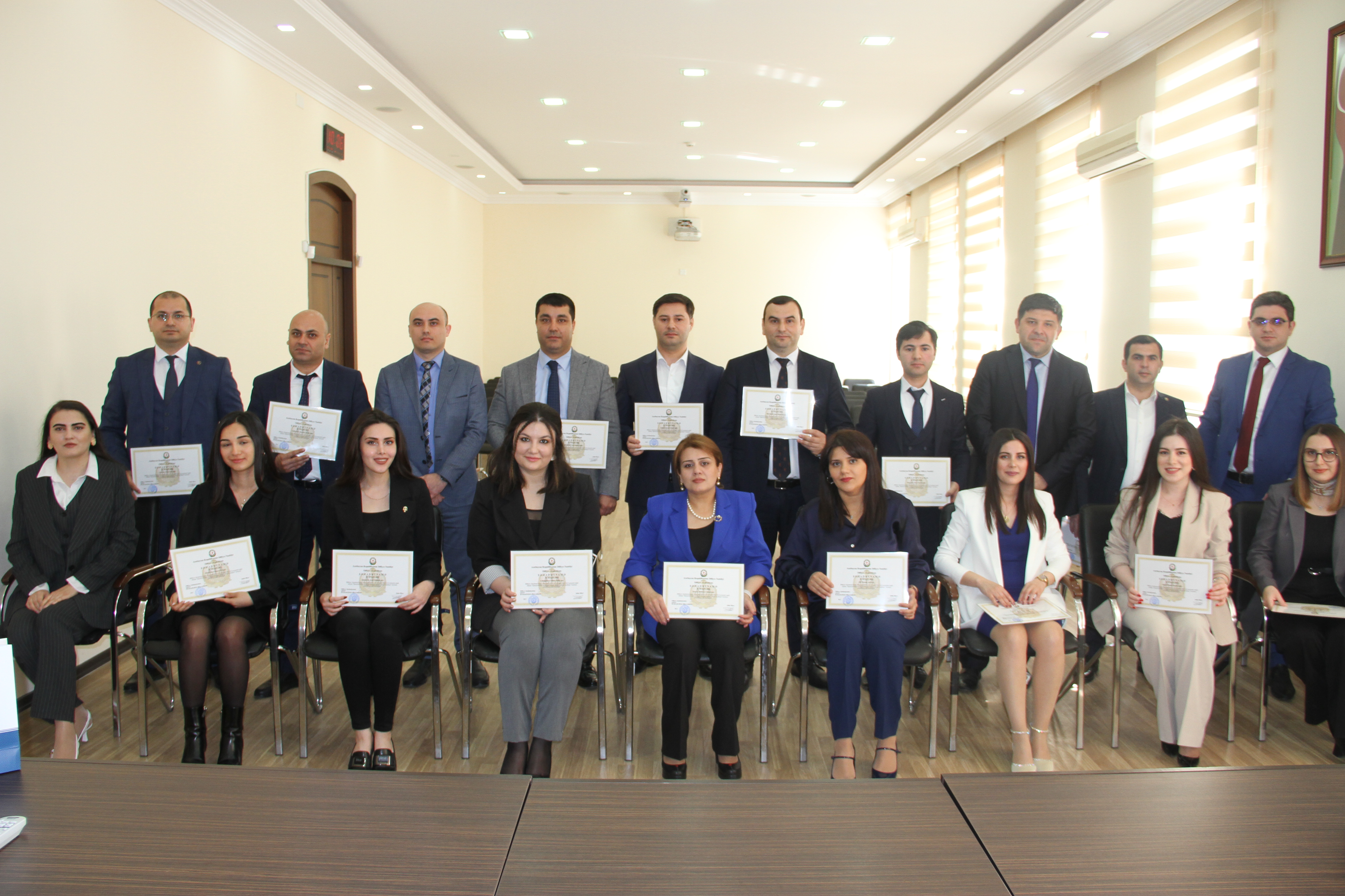Ədliyyə Akadmiyasında“Qanunvericilik (normativ-hüquqi aktların şərhi) texnikası” kursunun ilk buraxılışı baş tutmuşdur