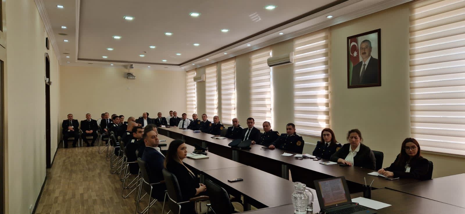 “Məhkumların islah edilməsi, onların cəmiyyətə reinteqrasiyası işinin aparılmasının xüsusiyyətləri” mövzusunda təlim keçirilmişdir.