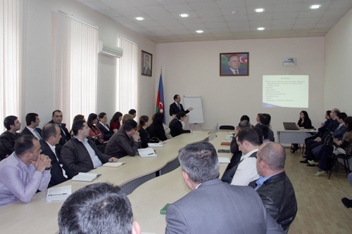 ƏDLİYYƏ AKADEMİYASINDA HAKİMLİYƏ NAMİZƏDLƏR ÜÇÜN TEST İMTAHANINA HAZIRLIQ KURSULARI BAŞLANILMIŞDIR