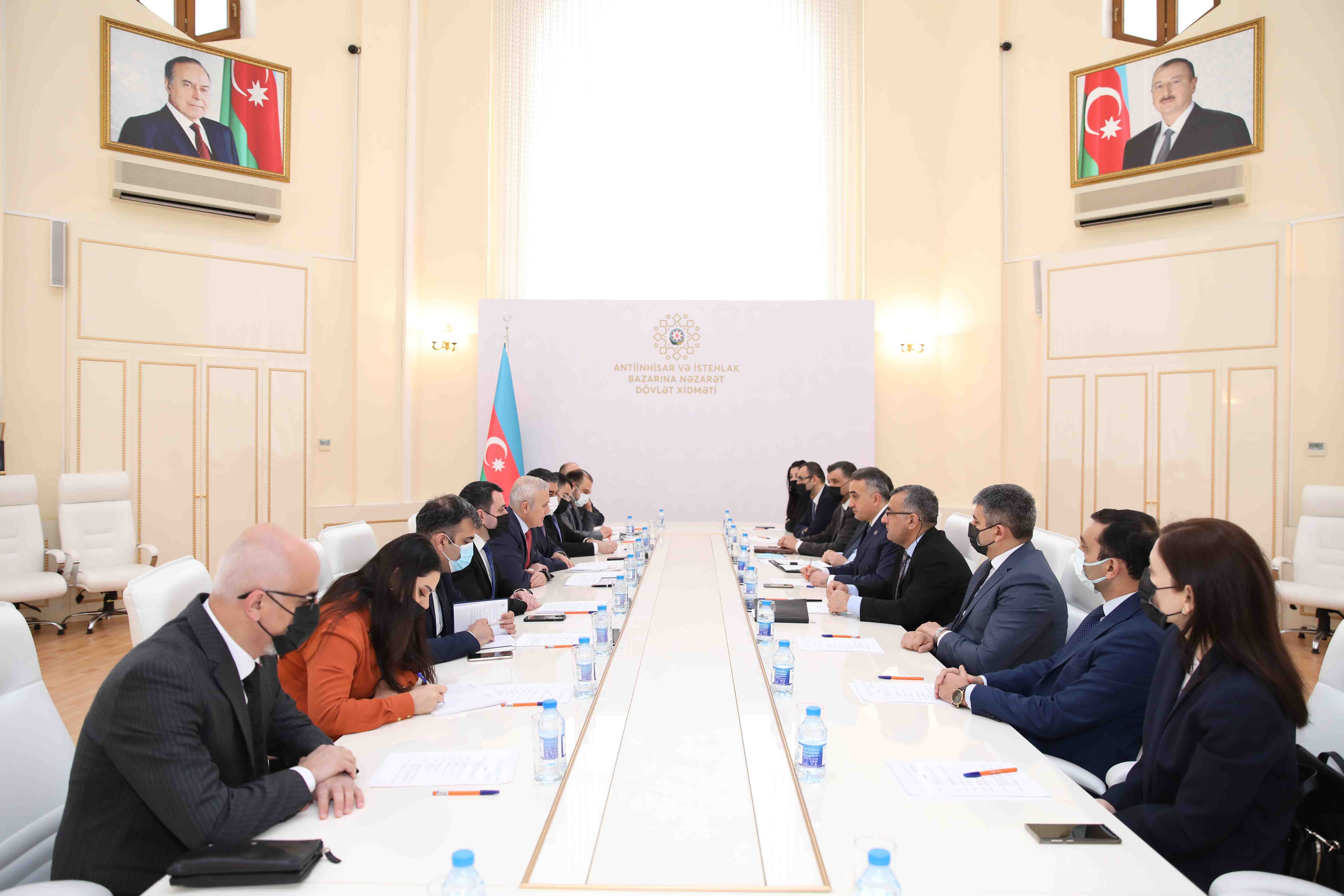 Ümumdünya İstehlakçı Hüquqlarının Müdafiəsi Günü İlə Əlaqədar Dəyirmi Masa Keçirilib